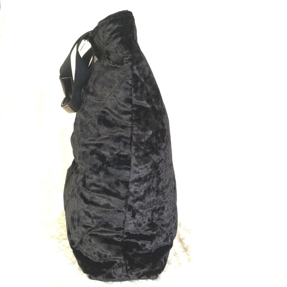 Victoria's Secret Crushed Velvet Weekend Bag - Picture 4 of 8